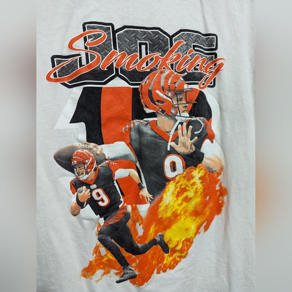 Joe Burrow T-shirt (med)